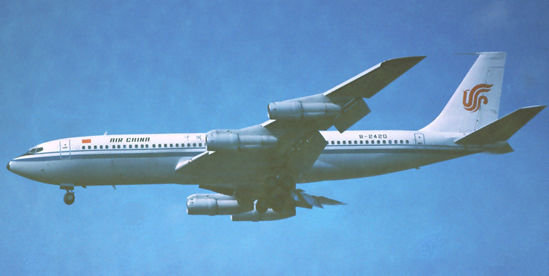 Самолет B707-320C  Кликни по фотографии, 
чтобы увеличить до размера 1024 х 683.
Click to picture for enlarge before size 1024 x 683.