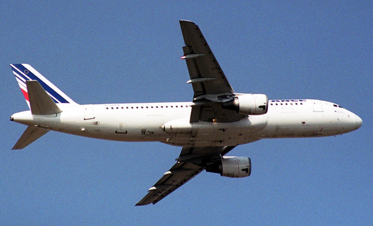 Самолет A320 Кликни по фотографии, 
чтобы увеличить до размера 1024 х 683.
Click to picture for enlarge before size 1024 x 683.