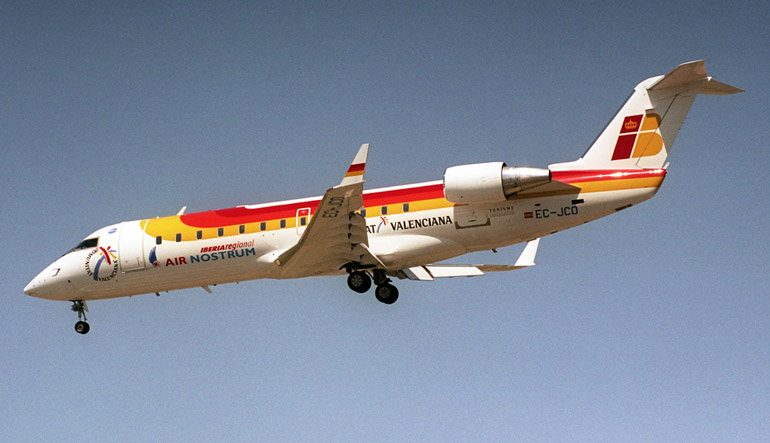 Самолет Canadair Jet100 Кликни по фотографии, 
чтобы увеличить до размера 1024 х 683.
Click to picture for enlarge before size 1024 x 683.