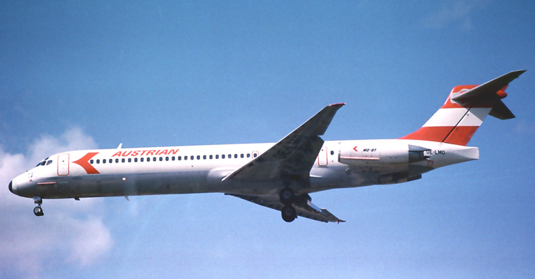 Самолет MD-87  Кликни по фотографии, 
чтобы увеличить до размера 1024 х 683.
Click to picture for enlarge before size 1024 x 683.