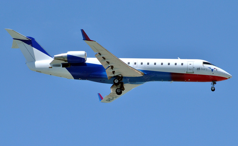 Самолет CRJ200 LR  Кликни по фотографии, 
чтобы увеличить до размера 1024 х 683.
Click to picture for enlarge before size 1024 x 683.