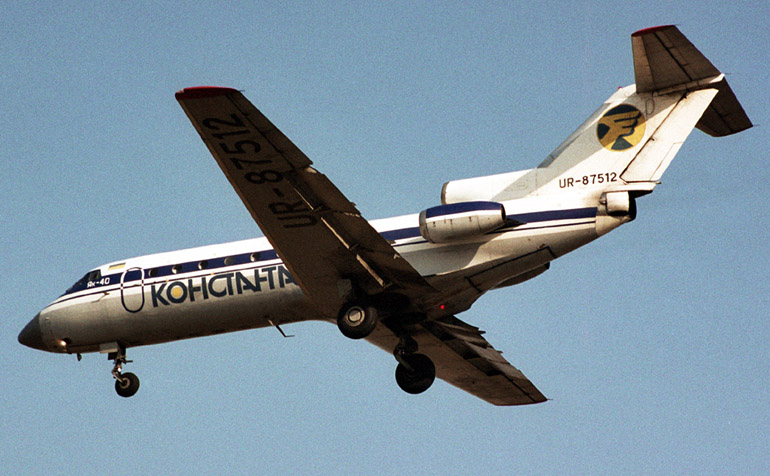 Самолет Як-40 Кликни по фотографии, 
чтобы увеличить до размера 1024 х 683.
Click to picture for enlarge before size 1024 x 683.