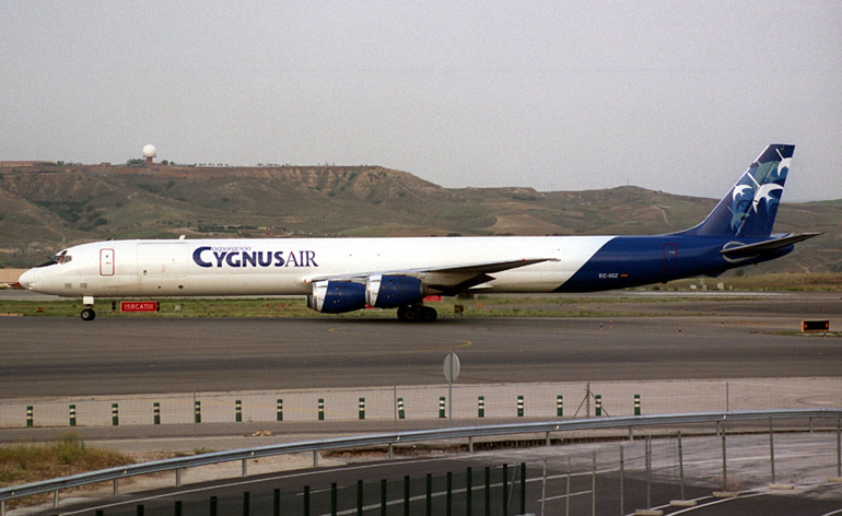 Самолет DC-8-73  Кликни по фотографии, 
чтобы увеличить до размера 1024 х 683.
Click to picture for enlarge before size 1024 x 683.