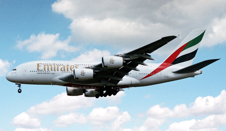 Самолет A380  Кликни по фотографии, 
чтобы увеличить до размера 1024 х 683.
Click to picture for enlarge before size 1024 x 683.