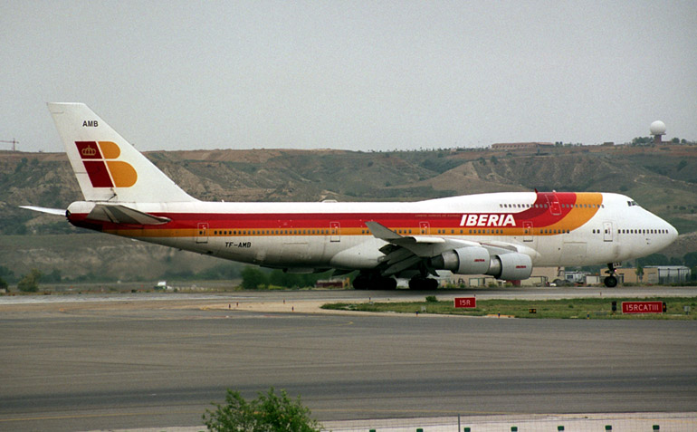 Самолет B747-400  Кликни по фотографии, 
чтобы увеличить до размера 1024 х 683.
Click to picture for enlarge before size 1024 x 683.