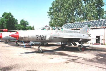 Самолет МиГ-21 Спарка