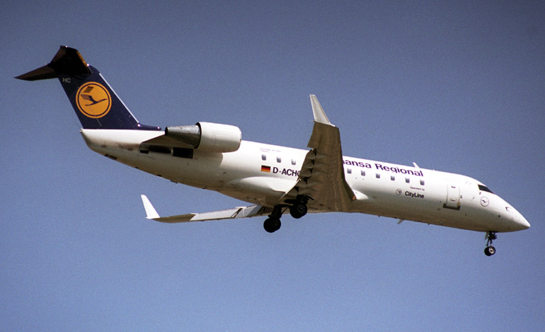 Самолет RJ200 Canadair Кликни по фотографии, 
чтобы увеличить до размера 1024 х 683.
Click to picture for enlarge before size 1024 x 683.