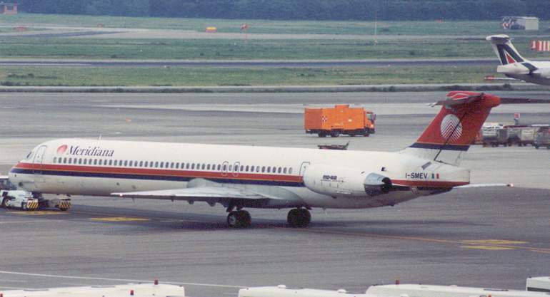 MD82