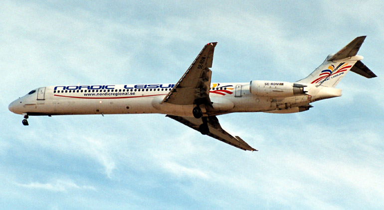 Самолет MD87  Кликни по фотографии, 
чтобы увеличить до размера 1024 х 683.
Click to picture for enlarge before size 1024 x 683.