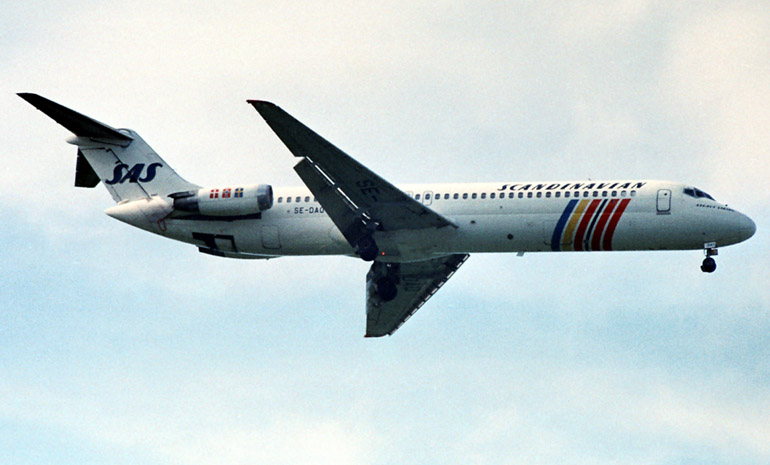 Самолет DC9-40  Кликни по фотографии, 
чтобы увеличить до размера 1024 х 683.
Click to picture for enlarge before size 1024 x 683.