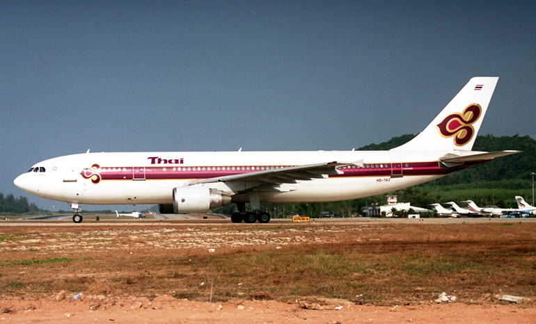 Самолет A300-600  Кликни по фотографии, 
чтобы увеличить до размера 1024 х 683.
Click to picture for enlarge before size 1024 x 683.