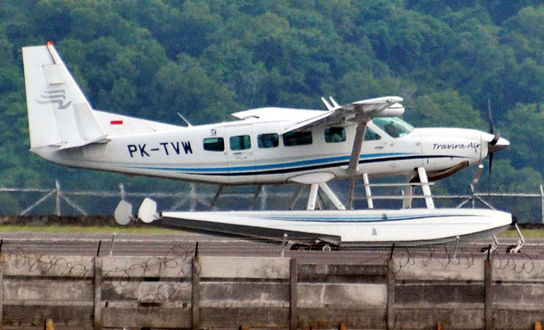 Cessna 208 Caravan Кликни по фотографии, 
чтобы увеличить до размера 1024 х 683.
Click to picture for enlarge before size 1024 x 683.