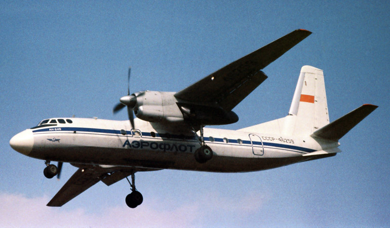 Самолет Ан-24Б Кликни по фотографии, 
чтобы увеличить до размера 1024 х 683.
Click to picture for enlarge before size 1024 x 683.