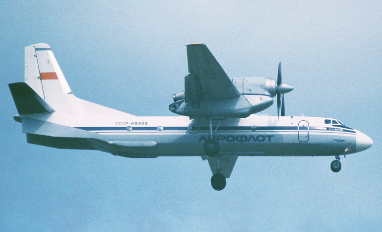 Самолет Ан-32  Кликни по фотографии, 
чтобы увеличить до размера 1024 х 683.
Click to picture for enlarge before size 1024 x 683.